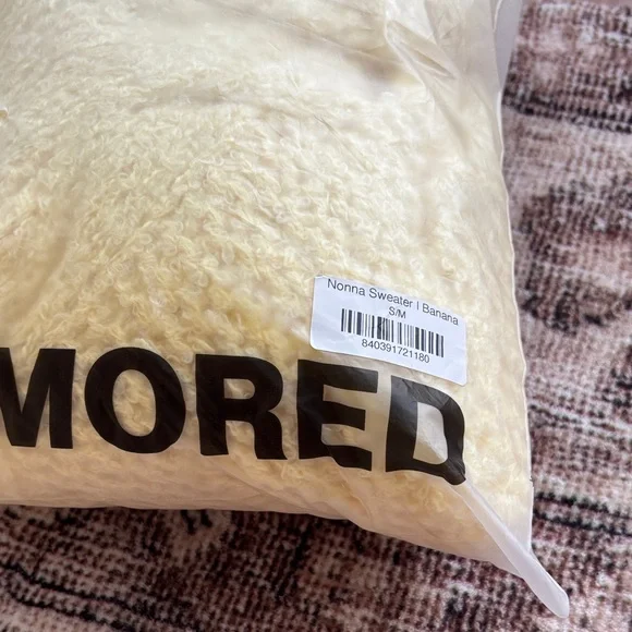 Rumored Soft Yellow Nonna Chunky Crew Neck Sweater - Picture 12 of 12